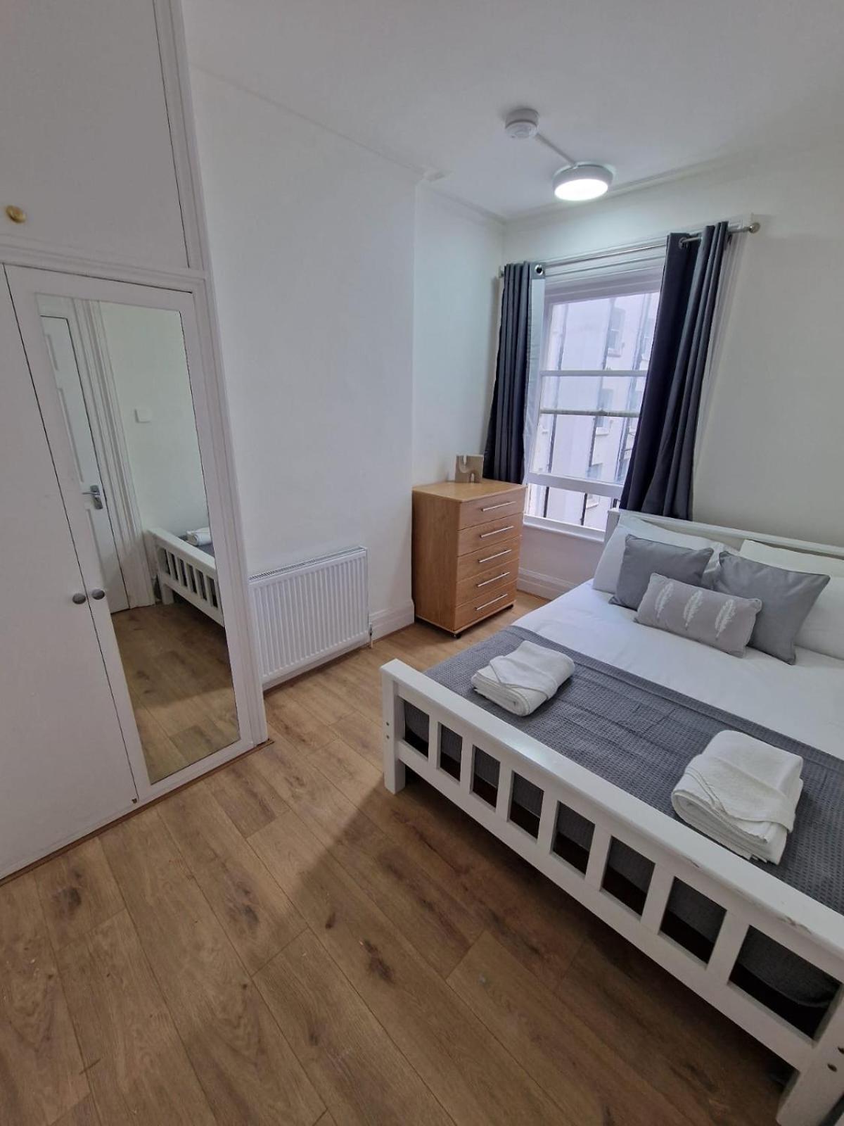 Appartamento Comfortable Flat For 10 Near Paddington *
