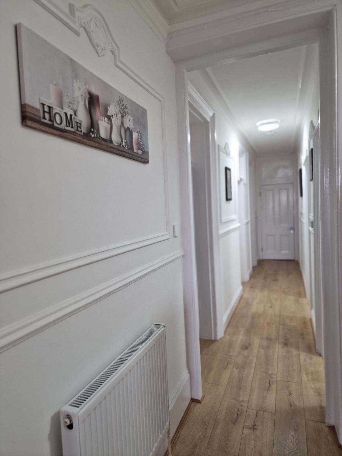 Comfortable Flat For 10 Near Paddington Londra