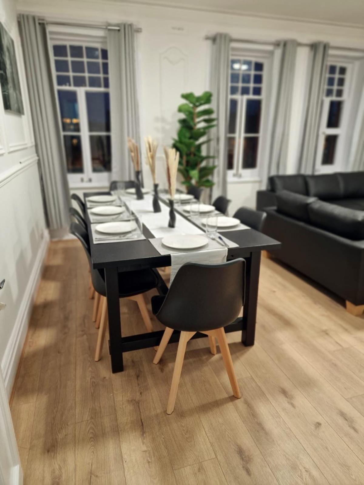 Comfortable Flat For 10 Near Paddington * Londra