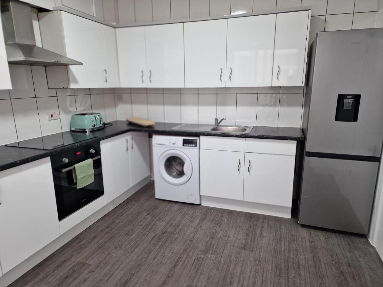 Appartamento Comfortable Flat For 10 Near Paddington